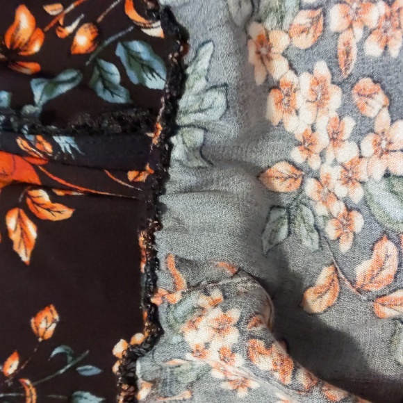 Democracy floral hi low blouse size 1X - Picture 9 of 13